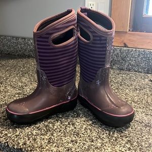 Size 11 kids Bogs (little kid)